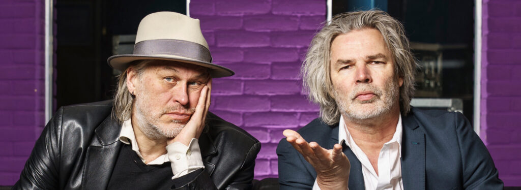 Bert Hadders en Herman Sandman – Woar liggen die slingers? in Delfzijl