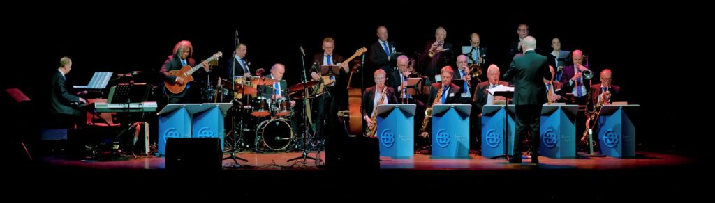 Eemsmond Big Band met Lou Prince in Delfzijl